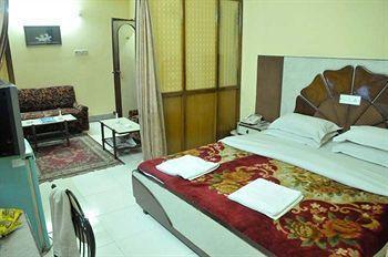 Hotel Heera International Kolkata Eksteriør bilde